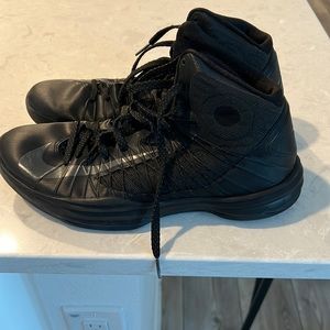 Nike Men's Black High-Top Athletic Basketball Shoes